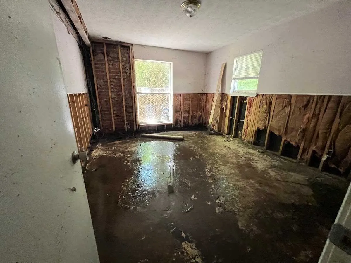 Water Damage Restoration services in Lloyd, NY